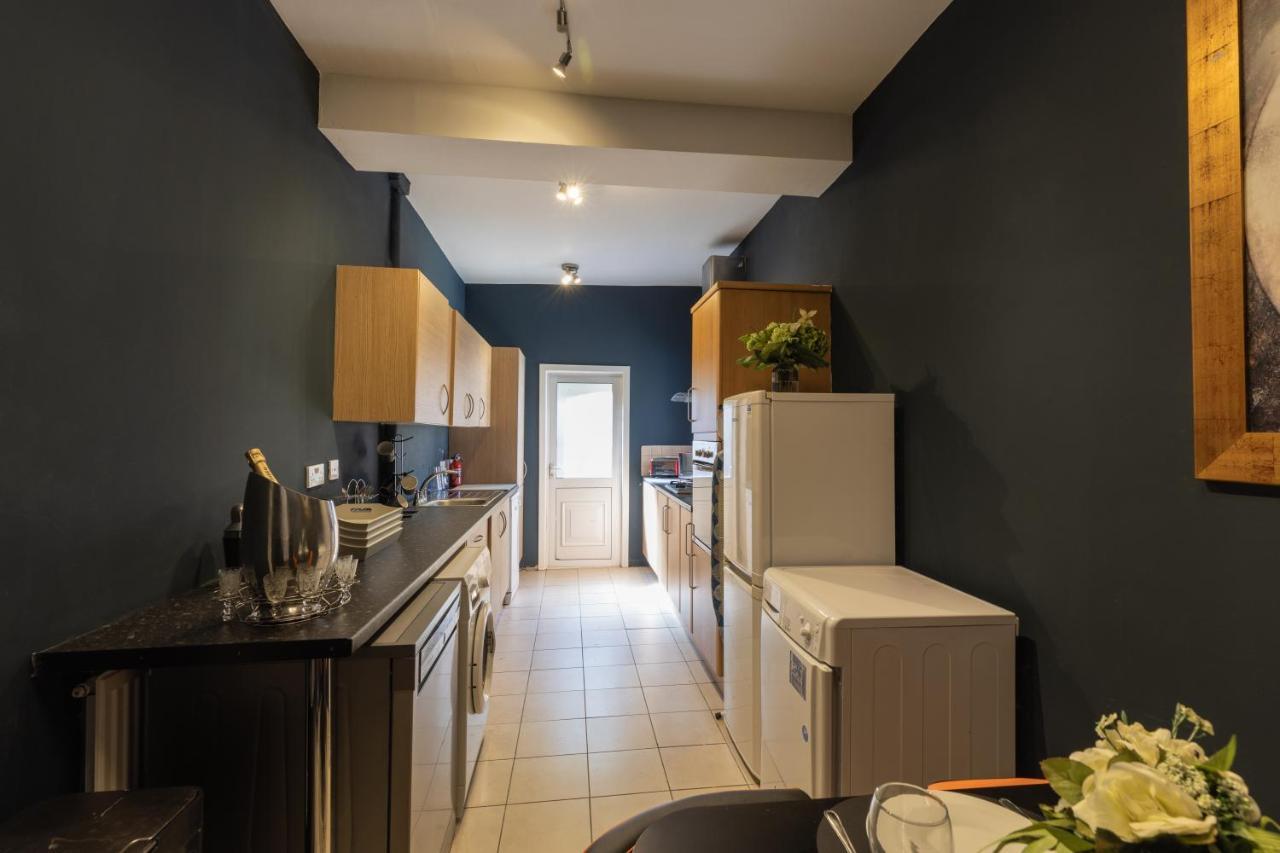 Boutique Family Apartment In Celebrity Village. Barnt Green 외부 사진
