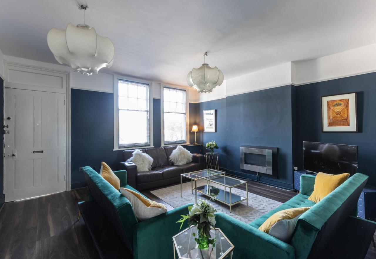 Boutique Family Apartment In Celebrity Village. Barnt Green 외부 사진