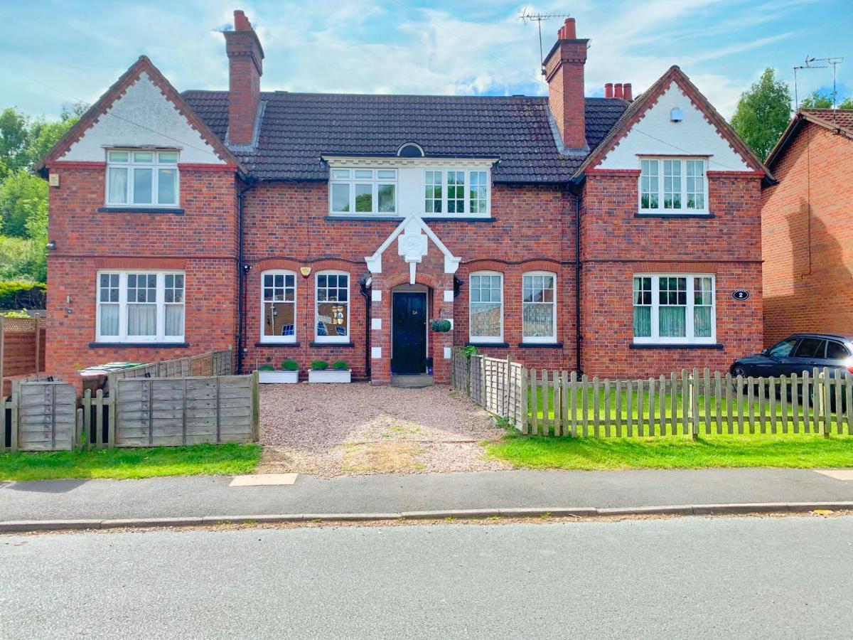 Boutique Family Apartment In Celebrity Village. Barnt Green 외부 사진
