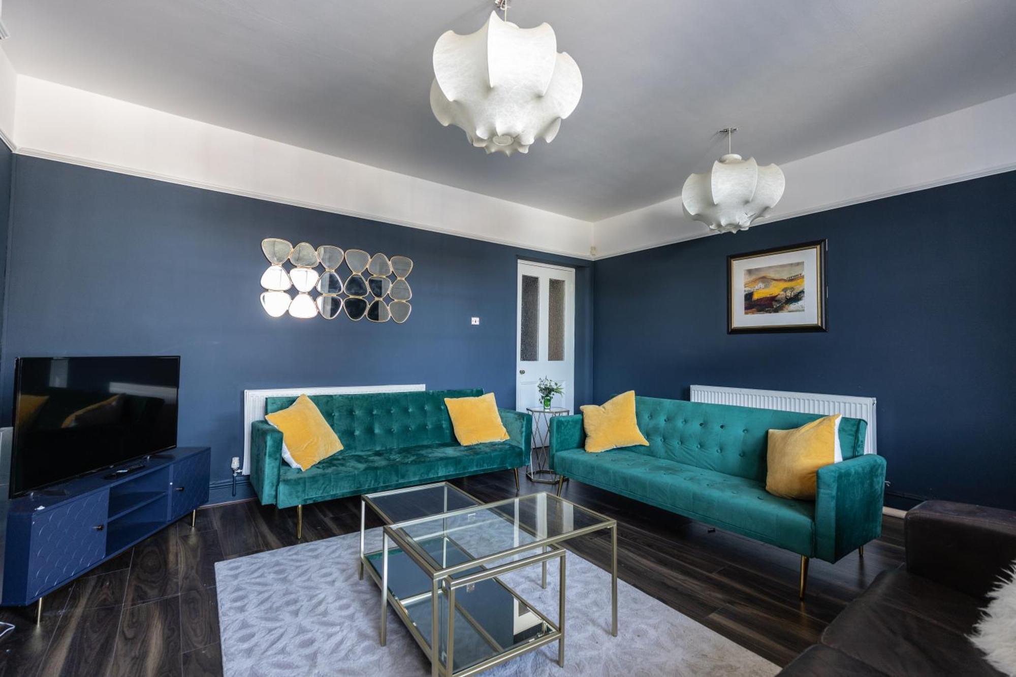 Boutique Family Apartment In Celebrity Village. Barnt Green 외부 사진
