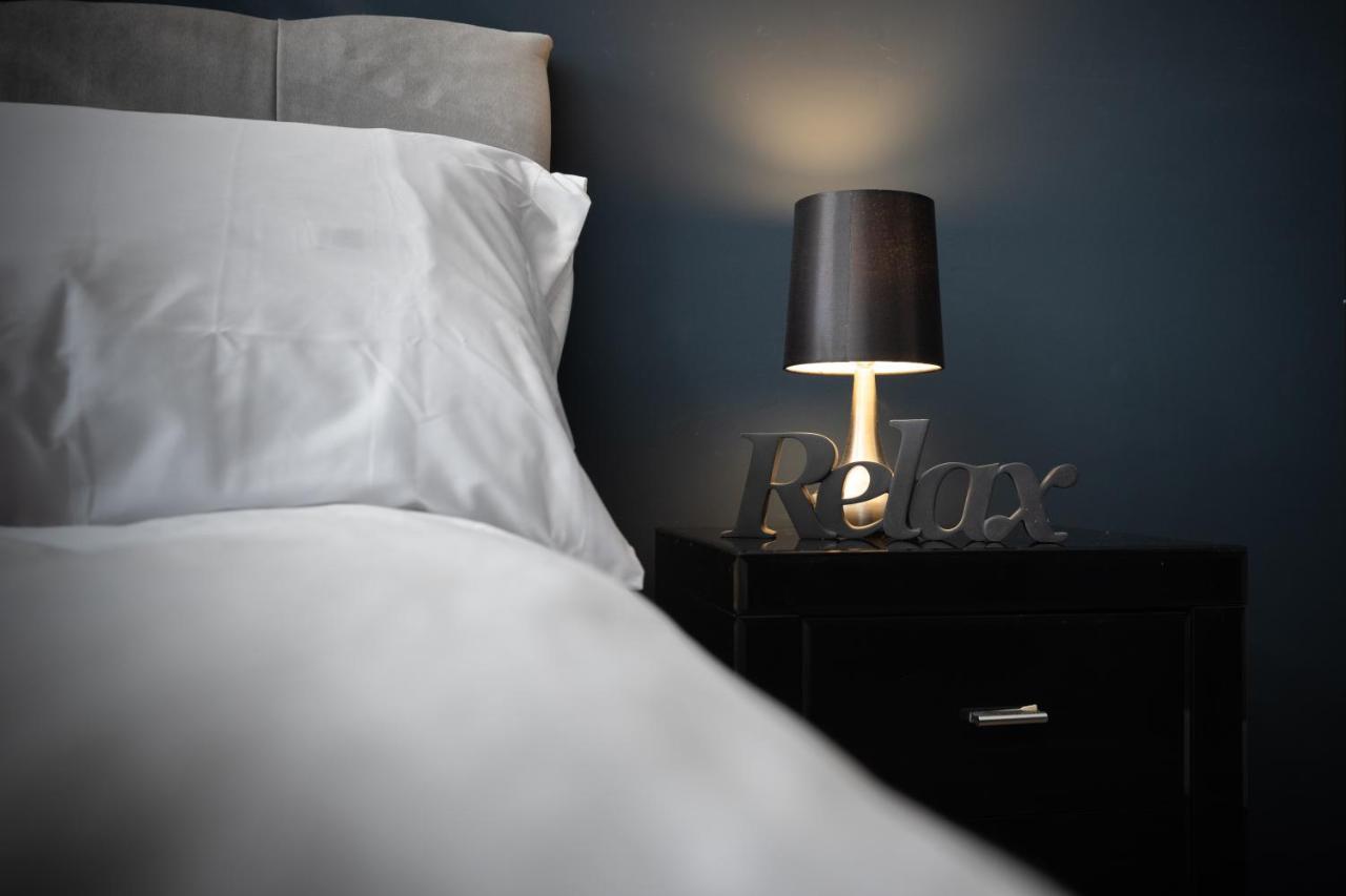 Boutique Family Apartment In Celebrity Village. Barnt Green 외부 사진