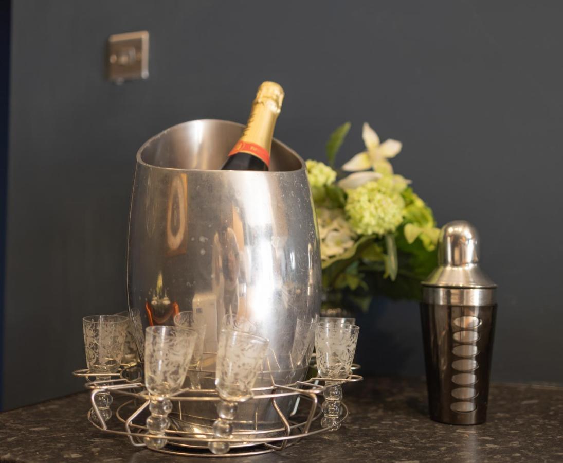 Boutique Family Apartment In Celebrity Village. Barnt Green 외부 사진